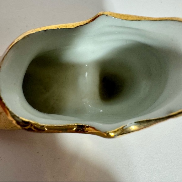 Miniature shoe 2 1/4 " Gold Painted Porcelain Small shoe or Boot. Made in Japan - Picture 6 of 11